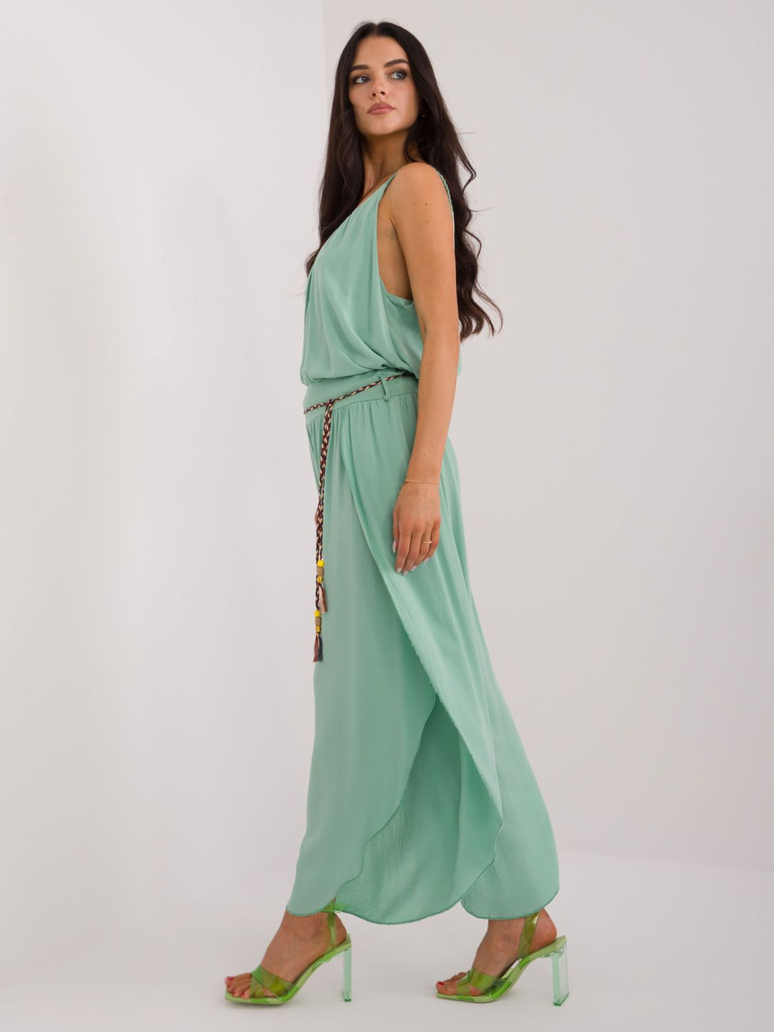 Bequeme pistazienfarbene Hose