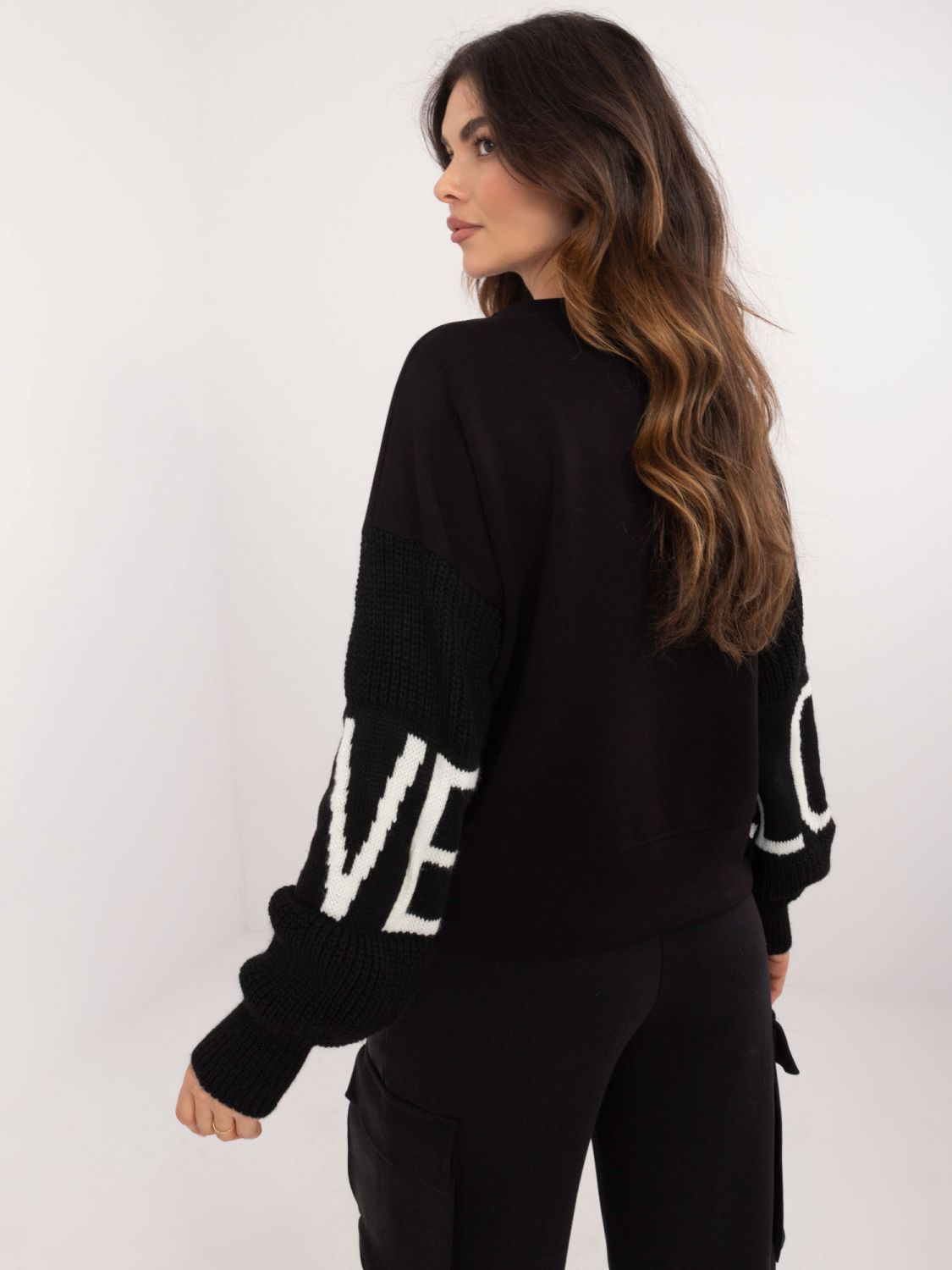 Stylischer schwarzer Hoodie