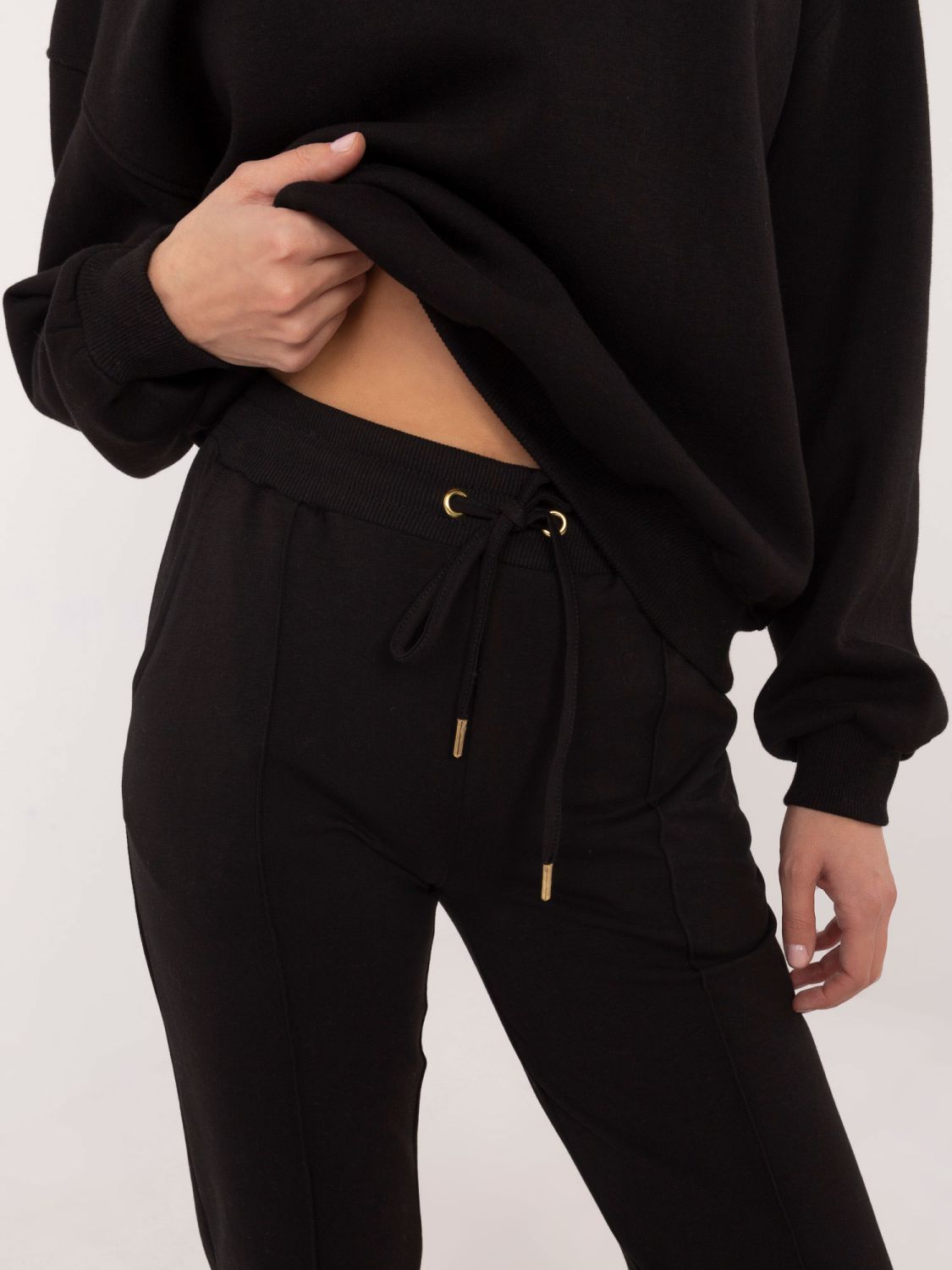 Stylische schwarze Sporthosen