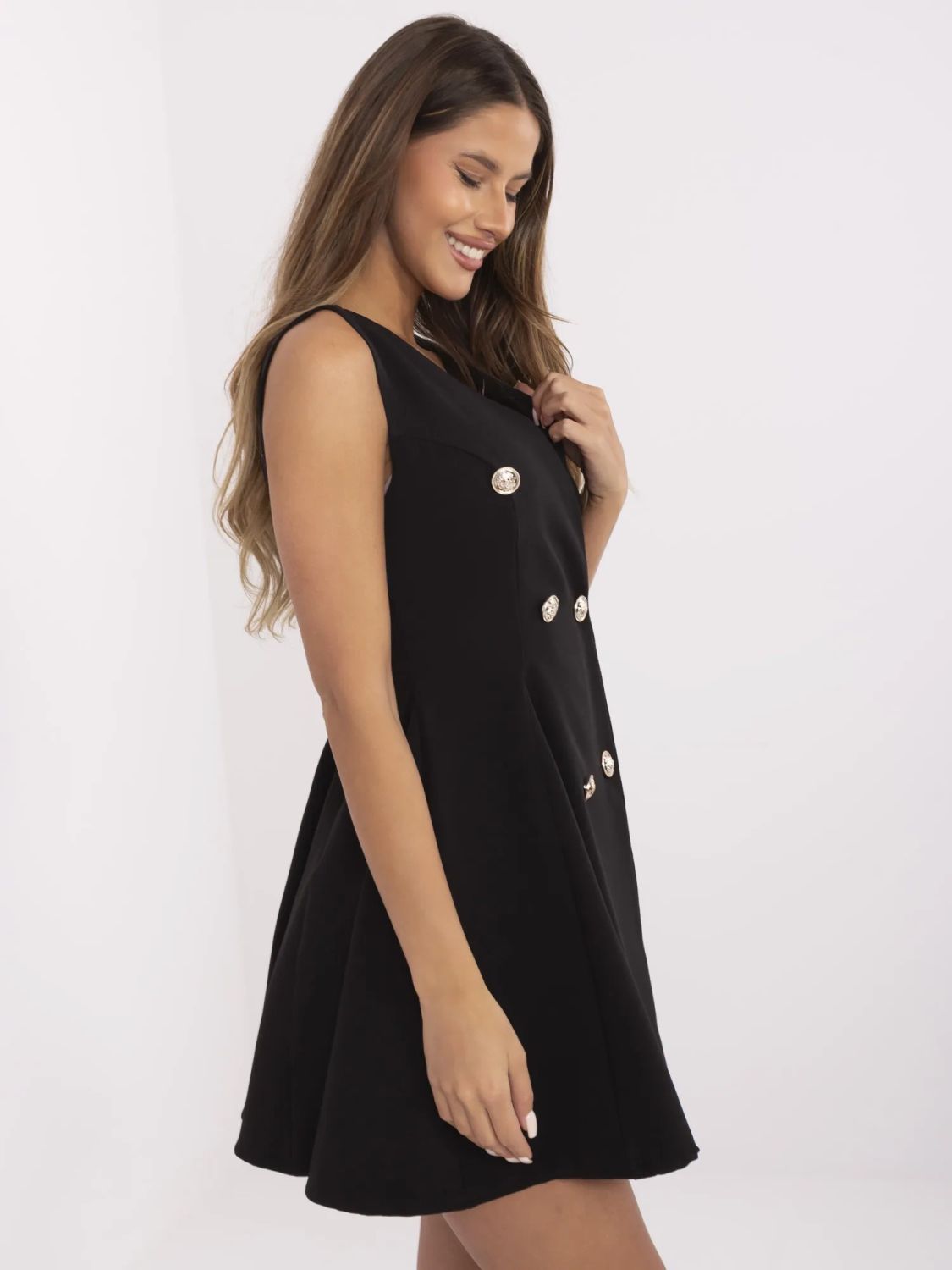 Elegantes schwarzes ausgestelltes Kleid