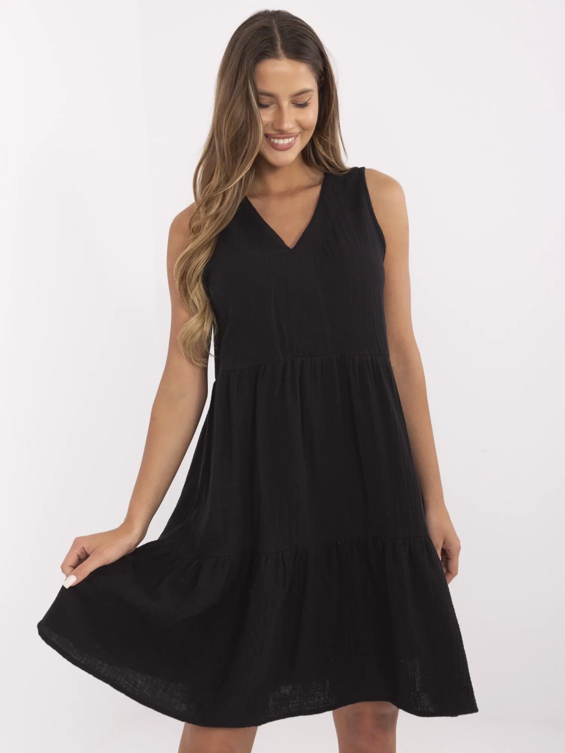 Elegantes schwarzes ausgestelltes Kleid