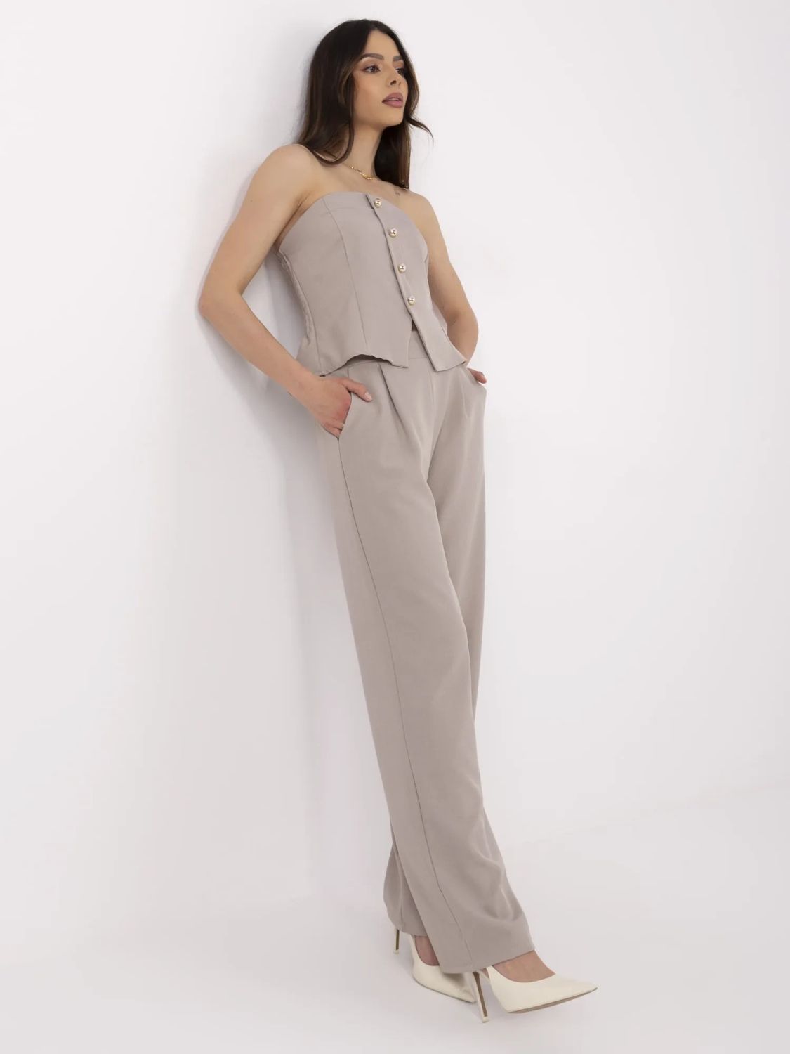 Eleganter Komplettanzug in Beige