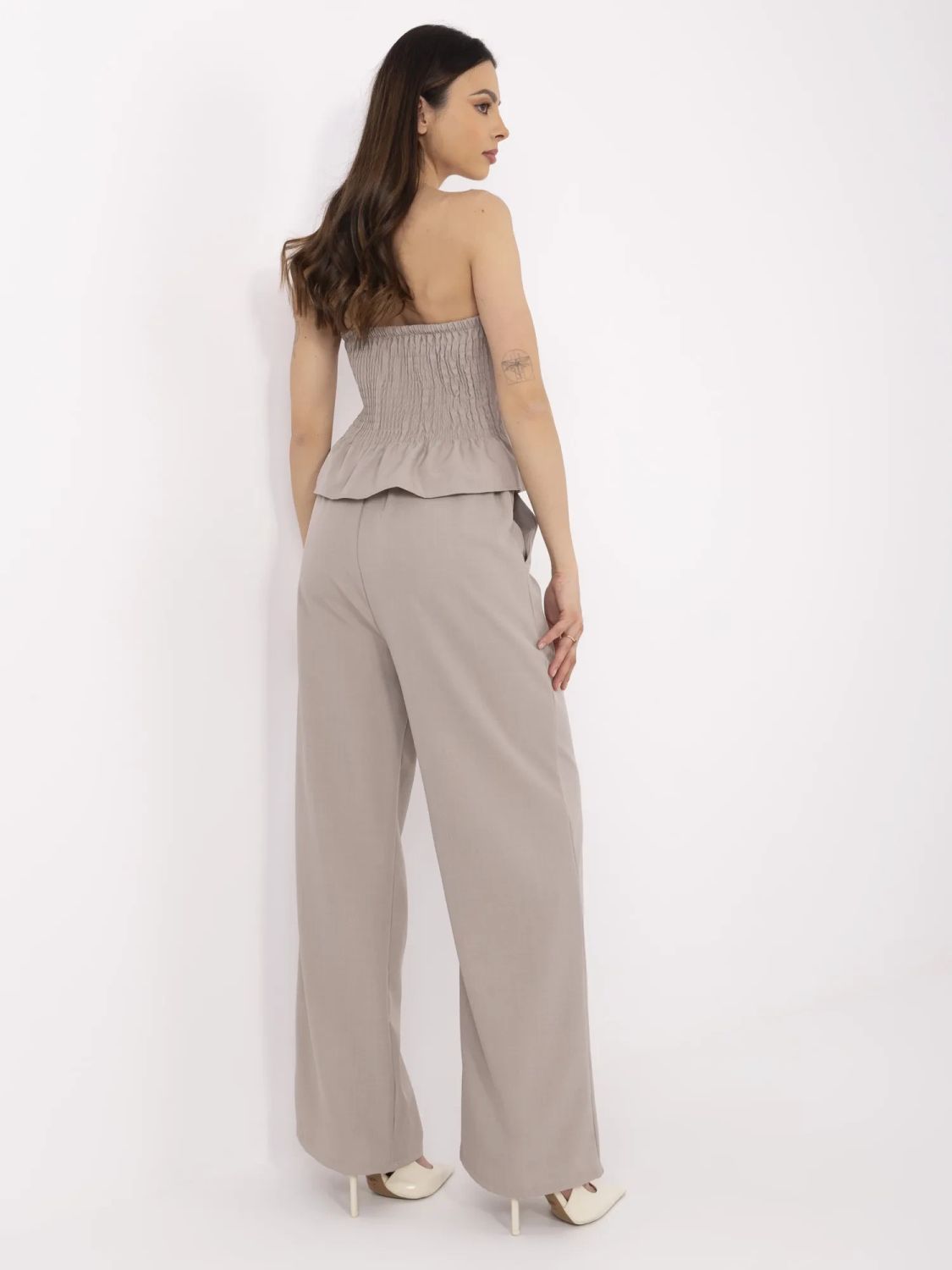 Eleganter Komplettanzug in Beige