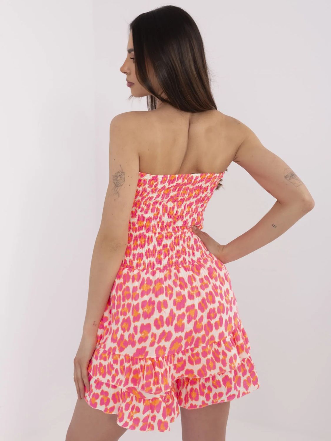 Overall in leuchtendem Rosa