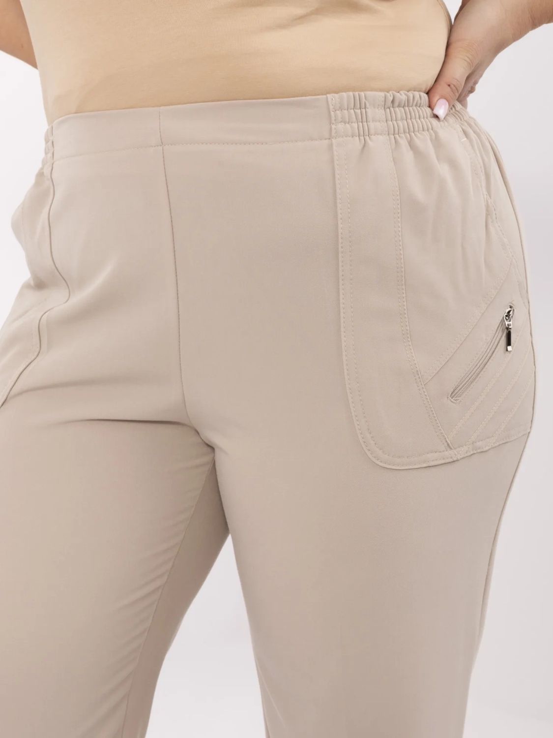 Beige Damenhose mit hohem Bund