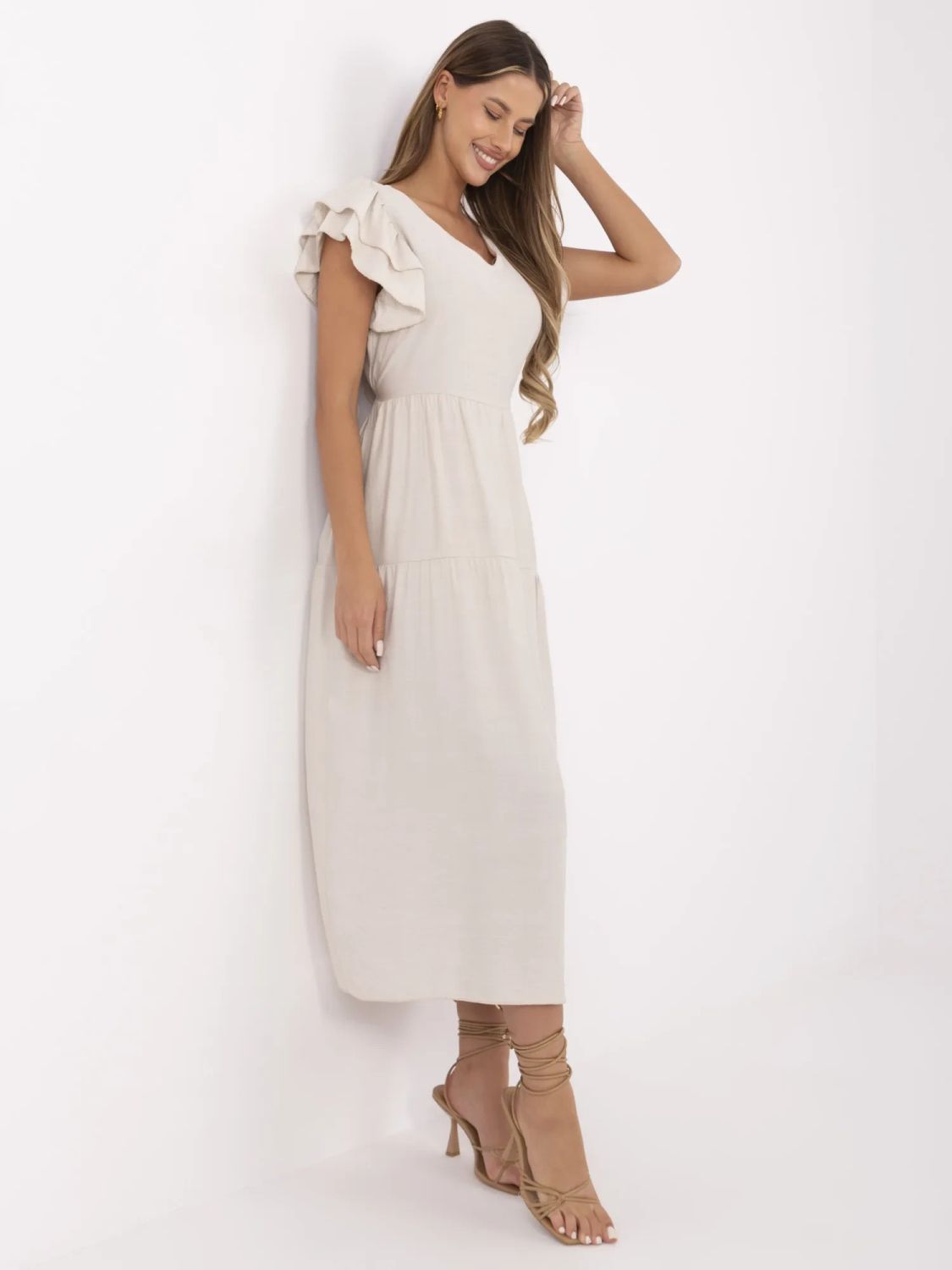 Beige ausgestellte Kleid mit V-Ausschnitt