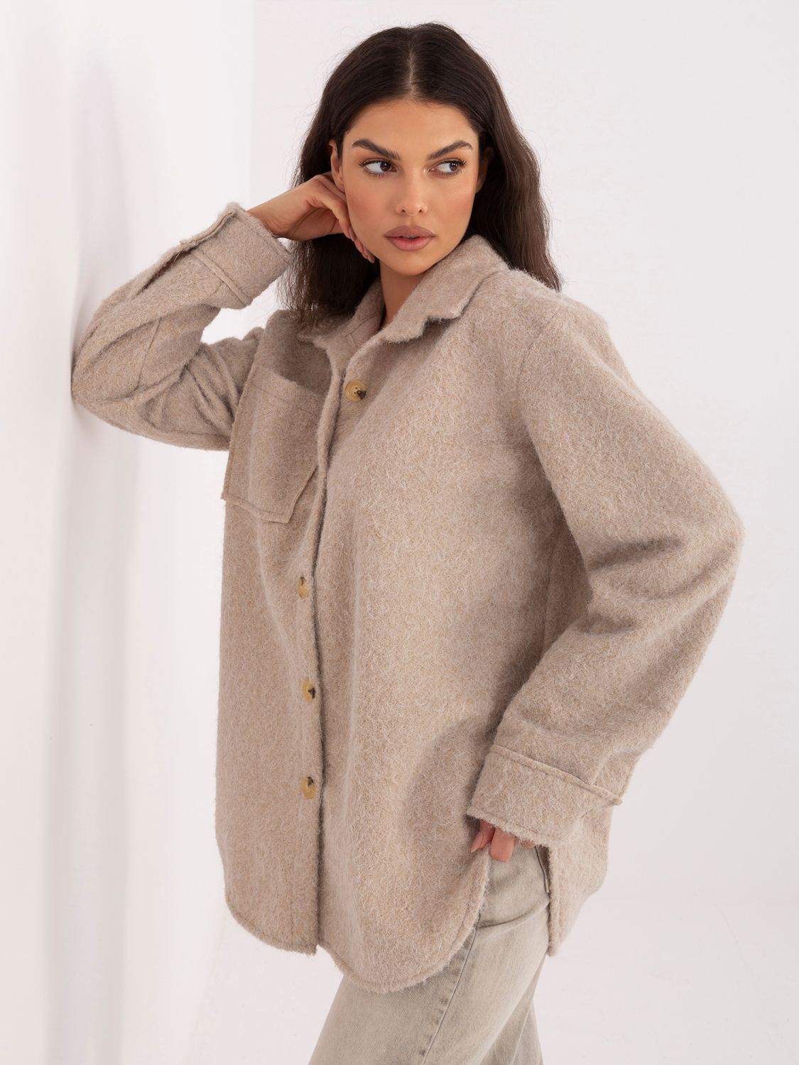 Beige Übergangsjacke mit Kragen und Taschen