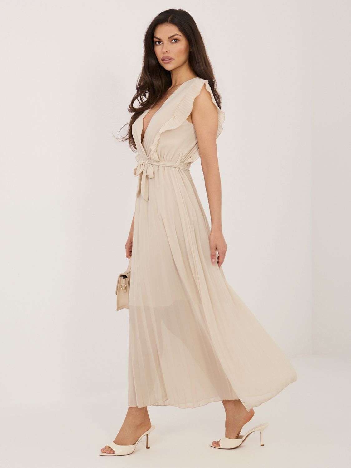 Beiges ausgestelltes Midi-Kleid mit Gürtel