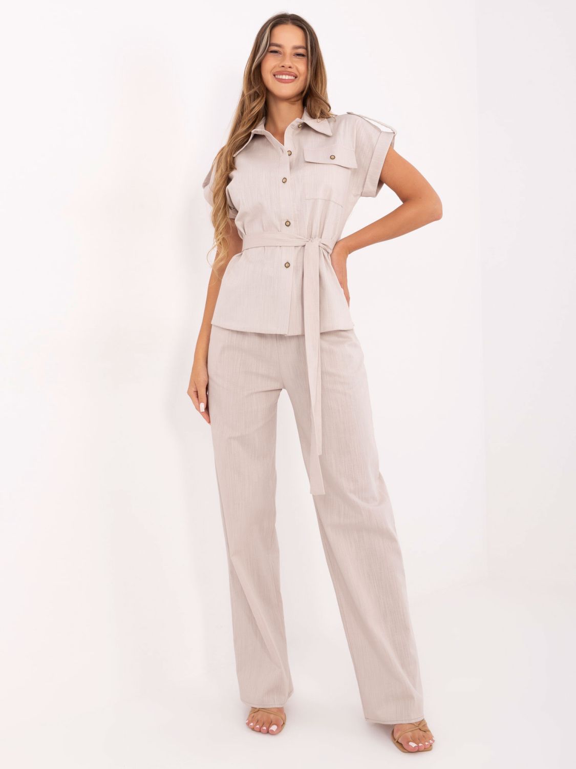 Beige Komplettset mit Bluse und Hose