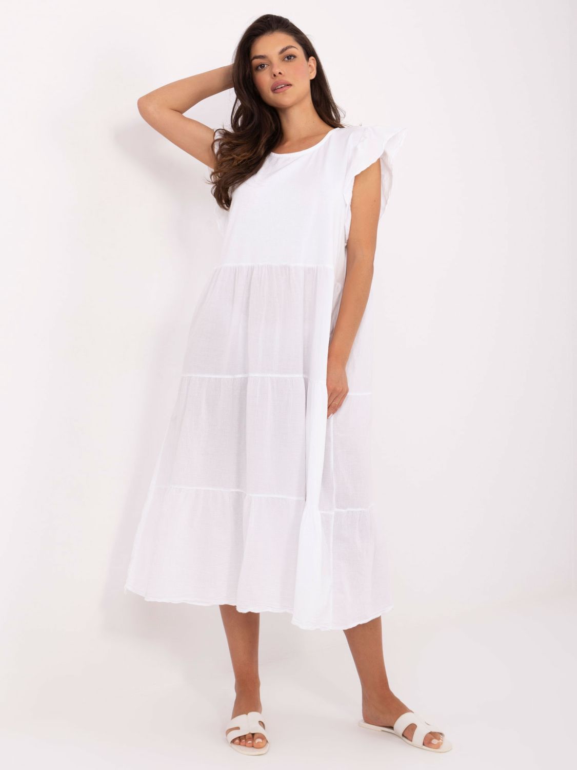Weiße Oversize-Kleid mit Rüsche