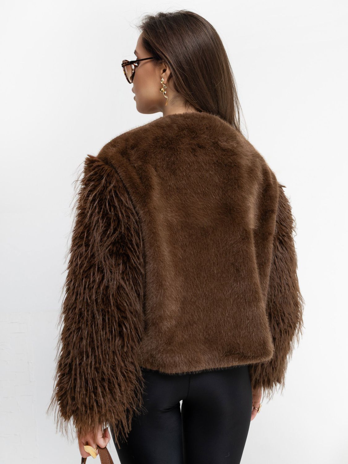Elegante braune Felljacke