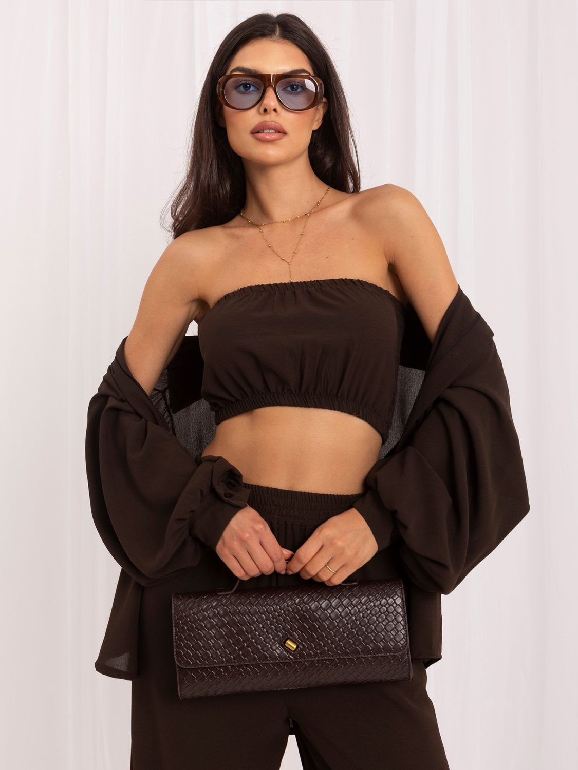 Braunes dreiteiliges Set mit Top, Hemd und Hose
