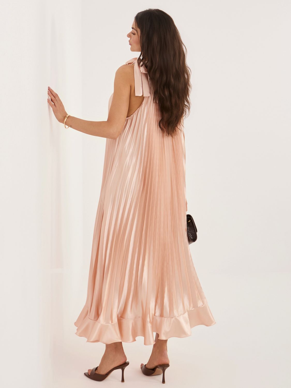 Midi-Cocktailkleid mit Volant und Bindegürtel