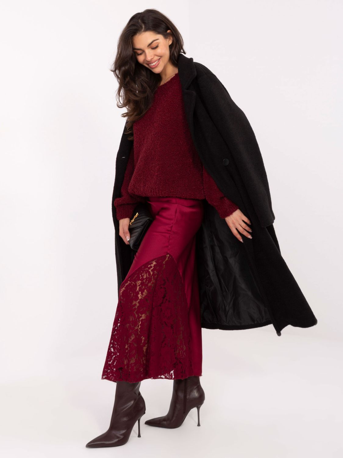 Eleganter roter Midi-Rock mit Spitze