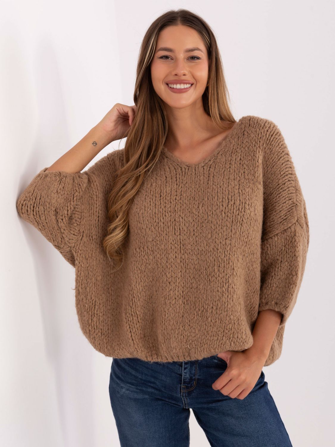 Stylischer camelfarbener Pullover mit 3/4 Ärmeln