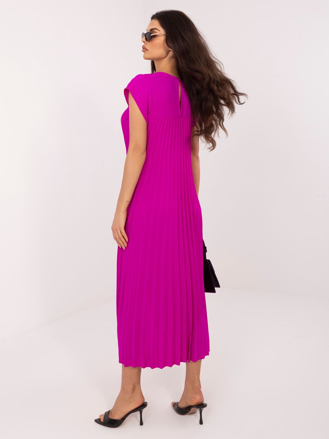 Lila Midi-Cocktailkleid mit Taschen