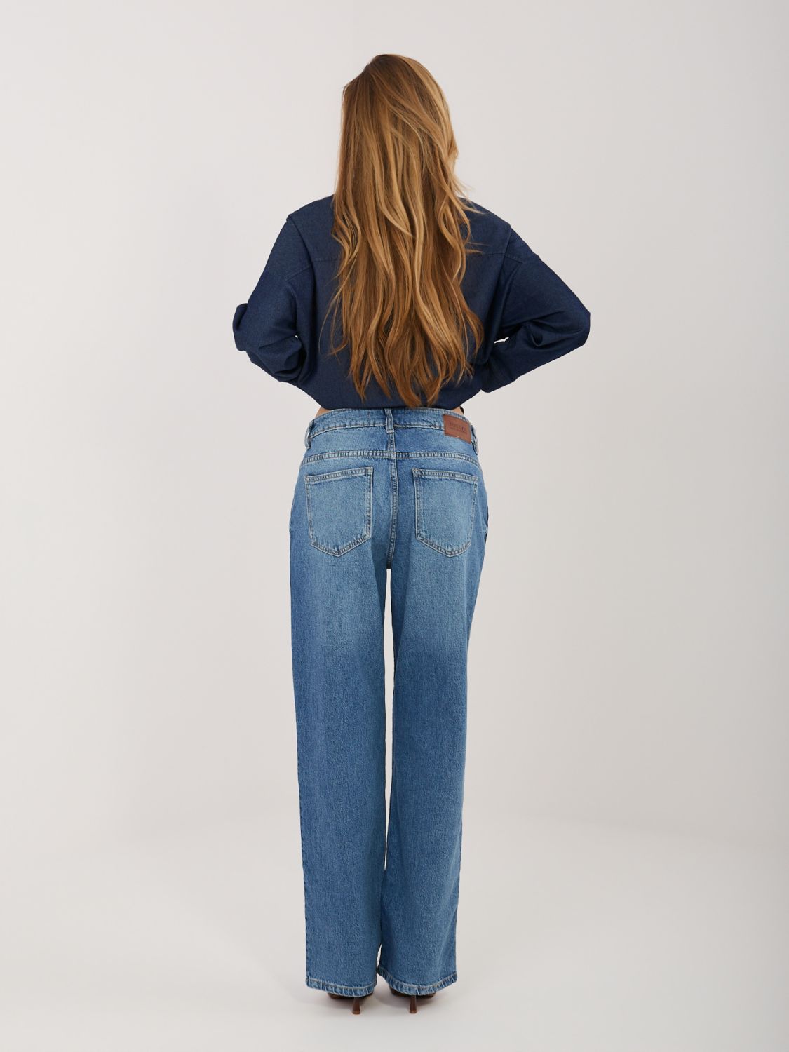 Damen-Jeans mit geradem Bein und Seitenstreifen, dunkelblau