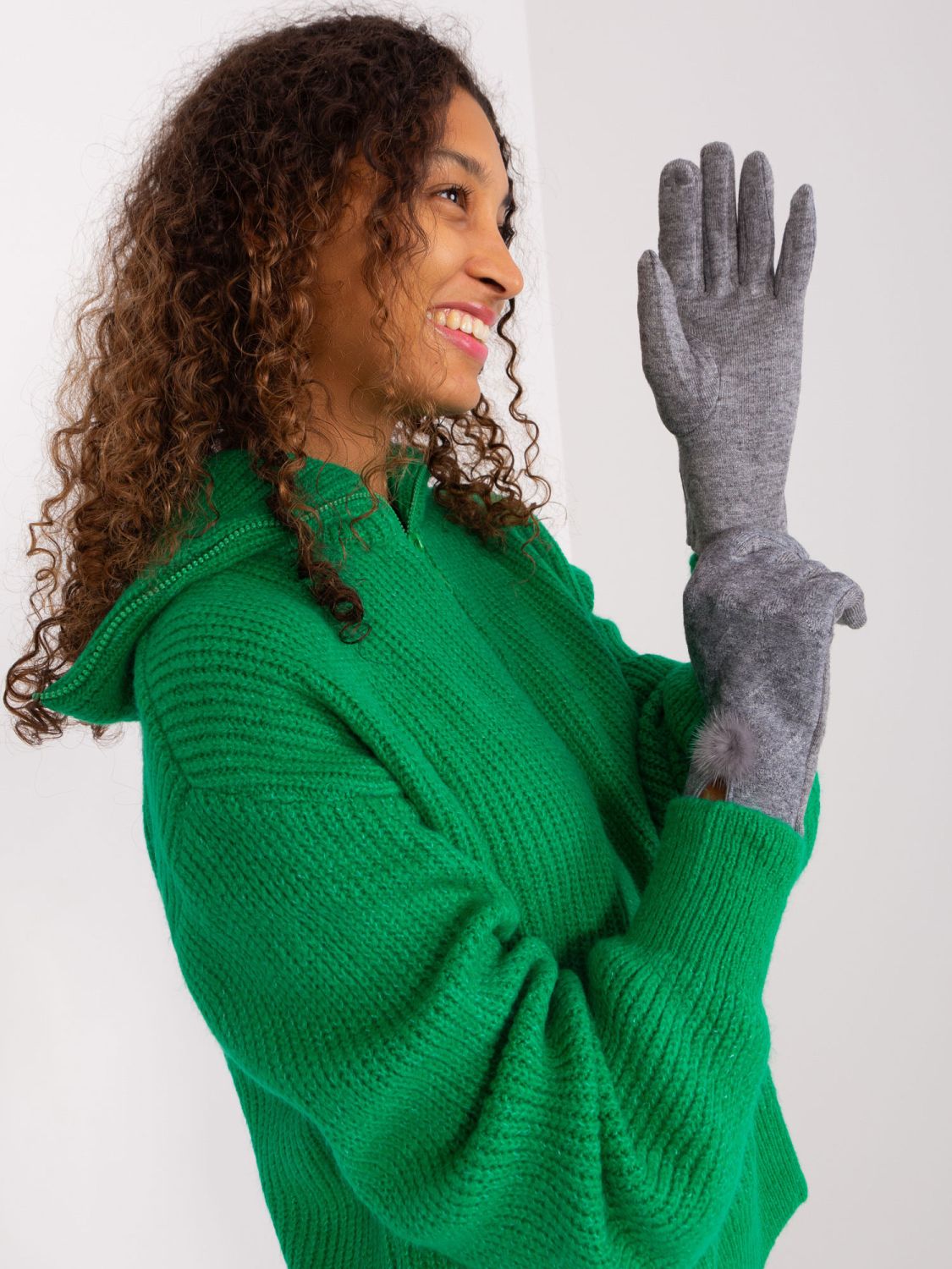 Stylische Handschuhe mit geometrischem Muster