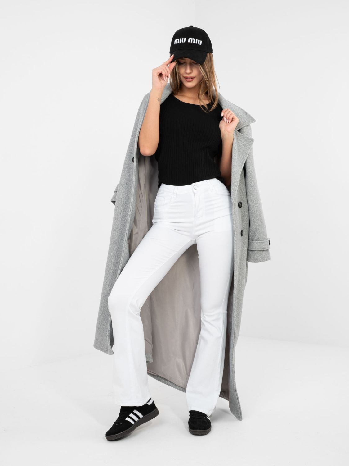 Schwarze, gerippte Baumwollbluse mit kurzem Ärmel