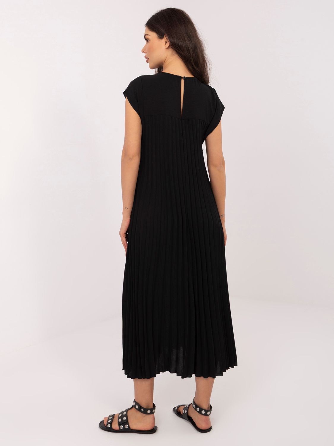 Schwarzes Midi-Cocktailkleid mit Taschen