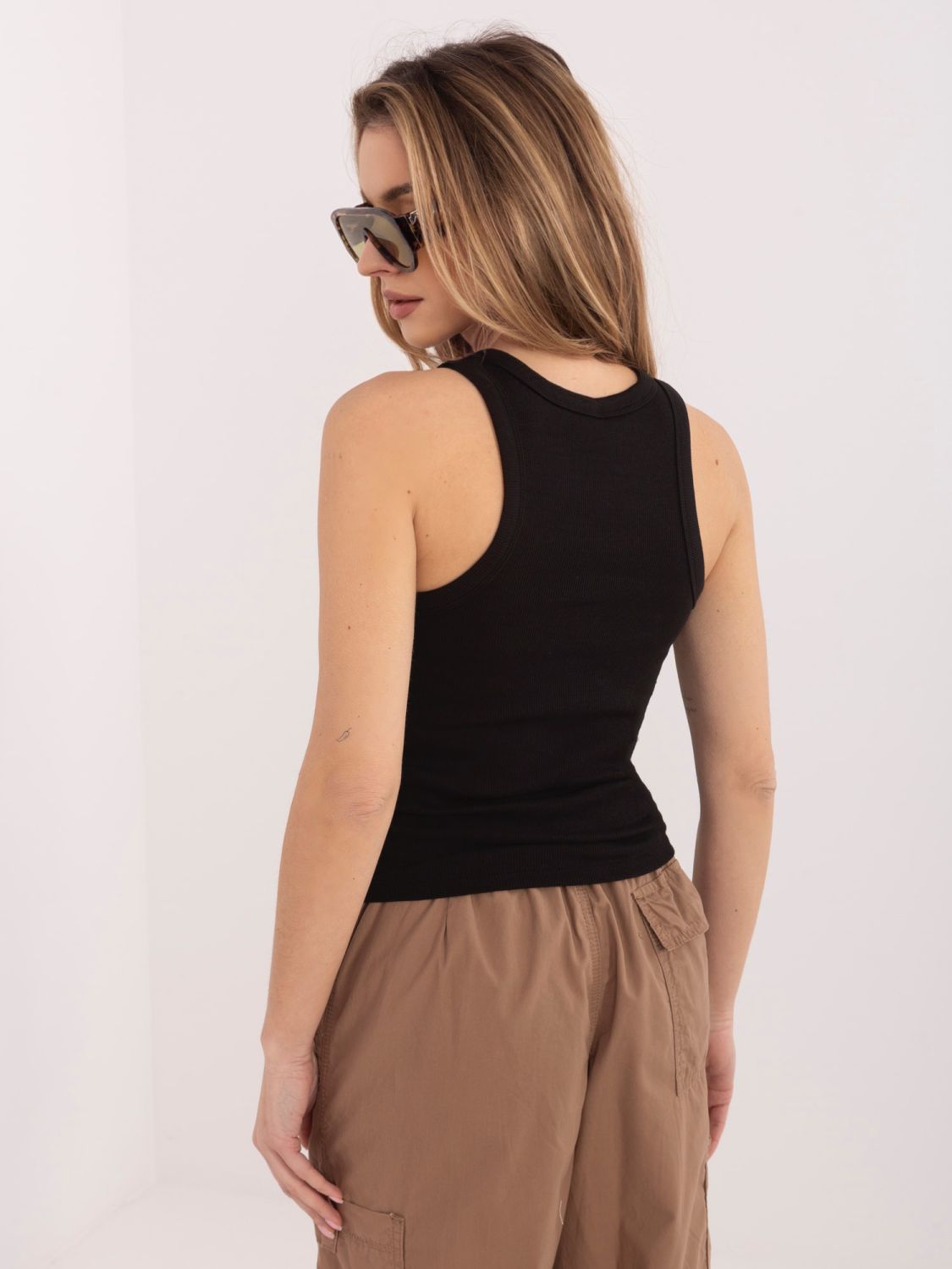 Schwarzes Baumwolltop mit Stickerei und Schriftzug