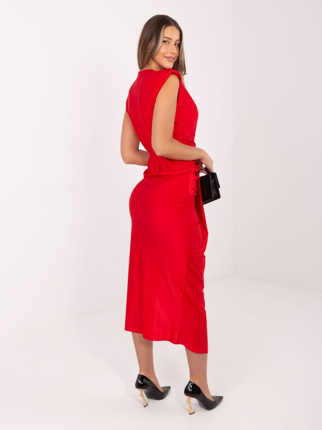 Elegantes rotes Midi-Kleid mit Wickelausschnitt