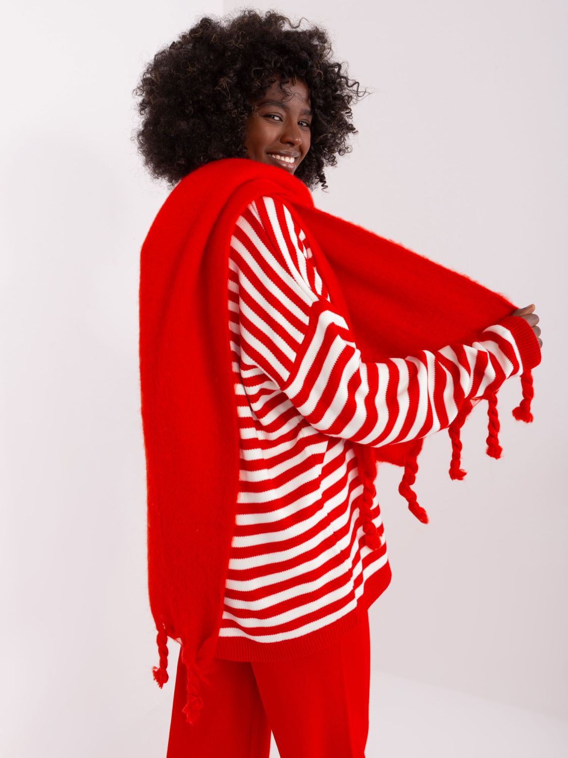 Eleganter roter Schal