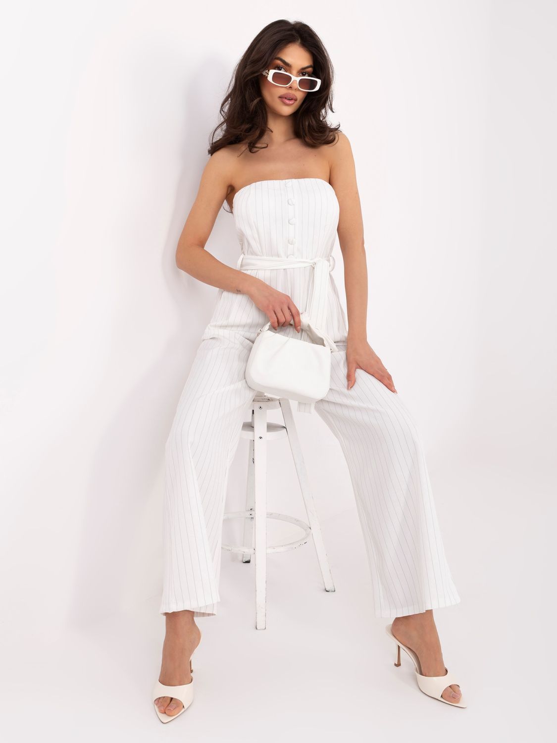 Eleganter Jumpsuit mit Streifen und Gürtel, ecru