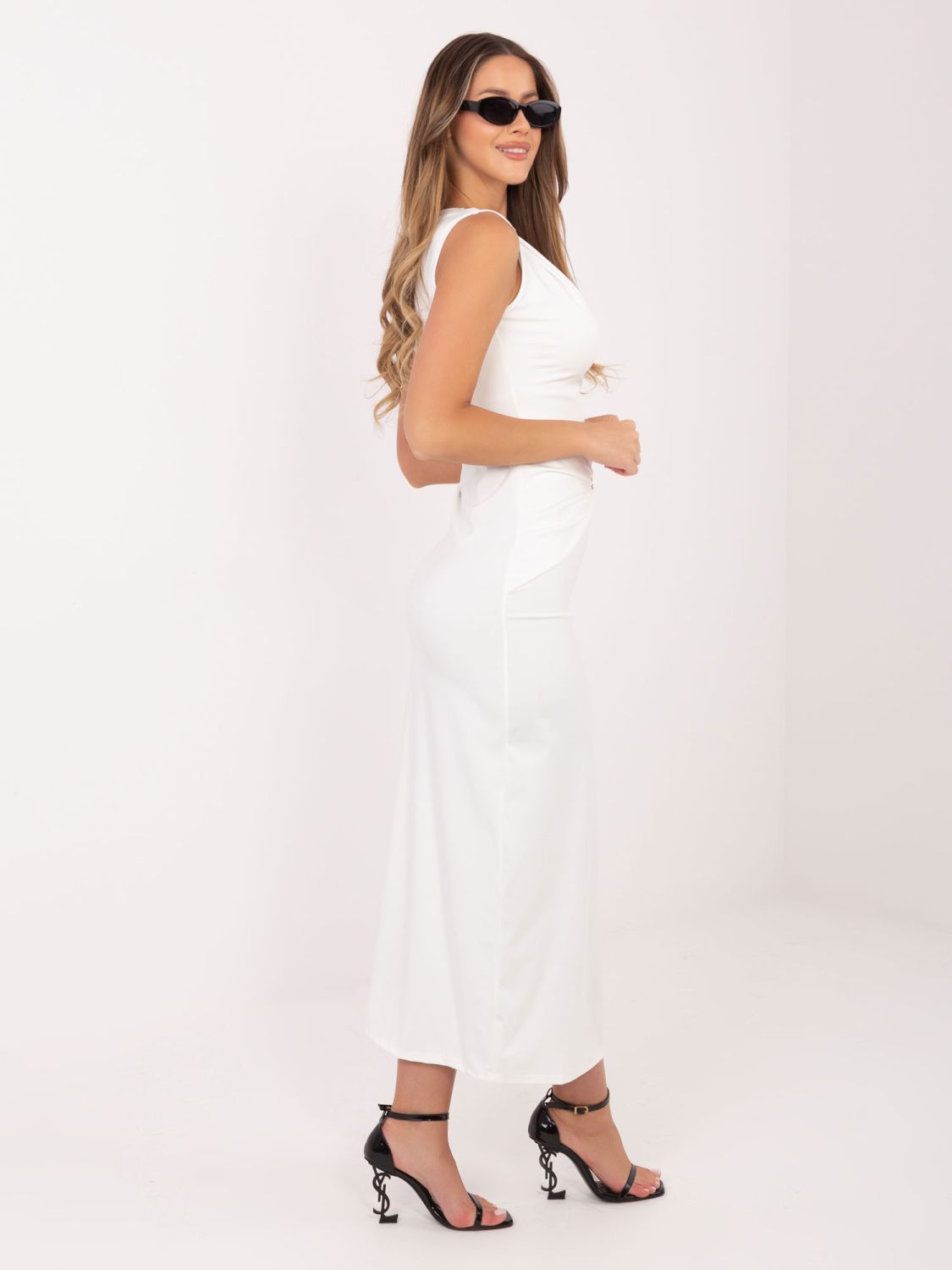 Elegantes Midi-Kleid mit Wasserfallausschnitt, ecru