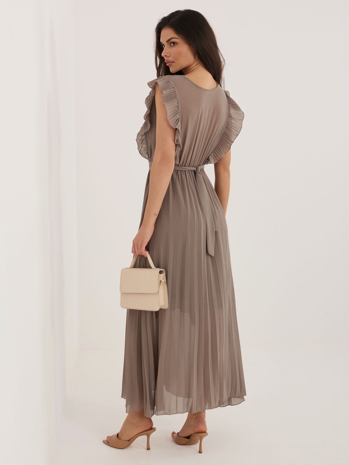 Beiges ausgestelltes Midi-Kleid mit Gürtel