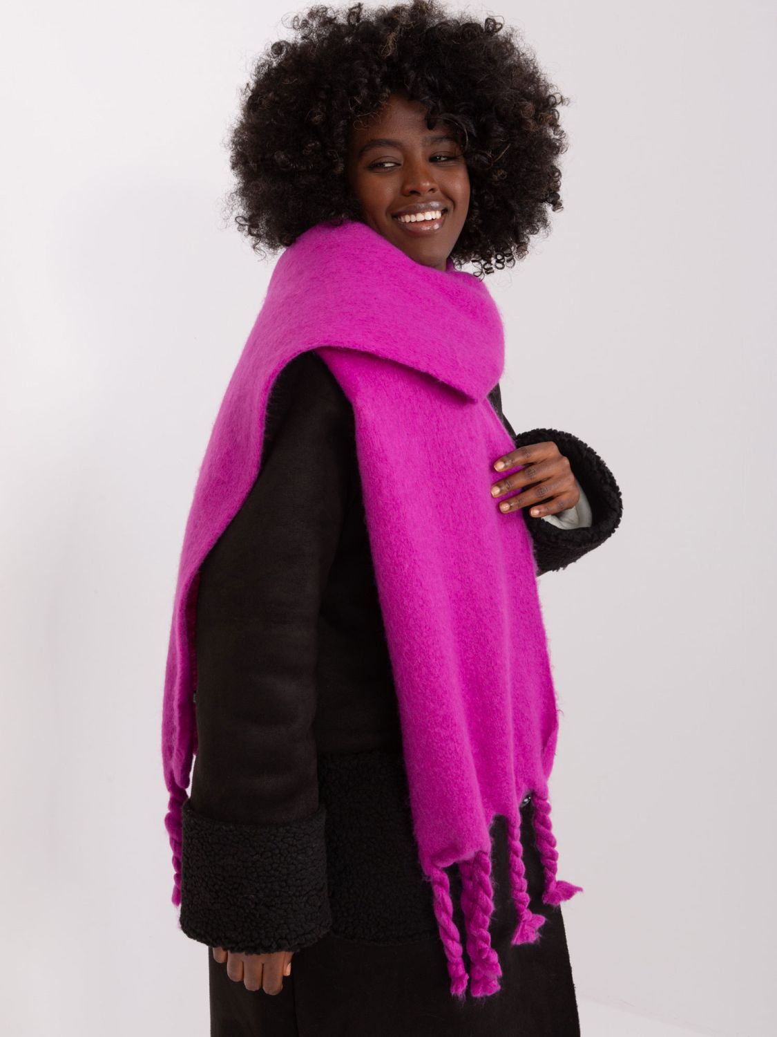 Lila Schal aus hochwertigem Polyester