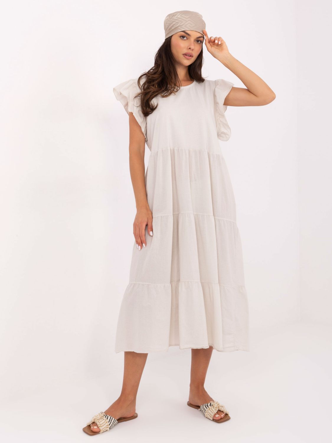 Oversize beige Kleid mit Volant