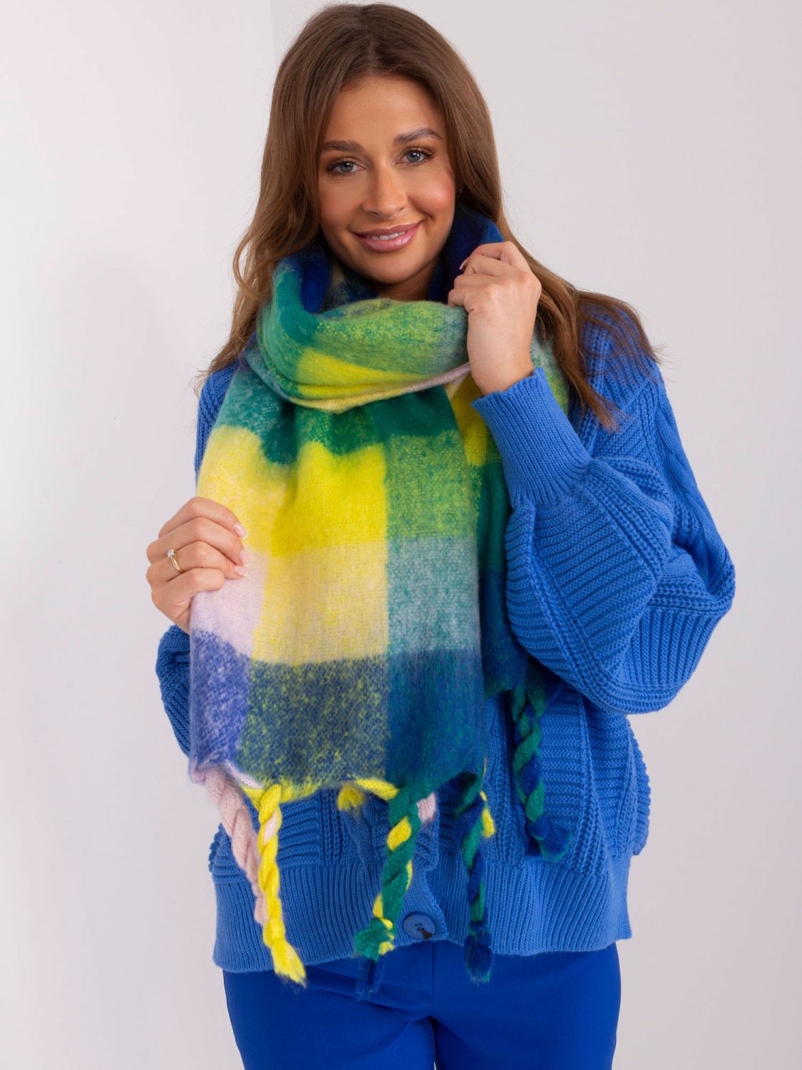 Kobaltblauer Schal mit Fransen