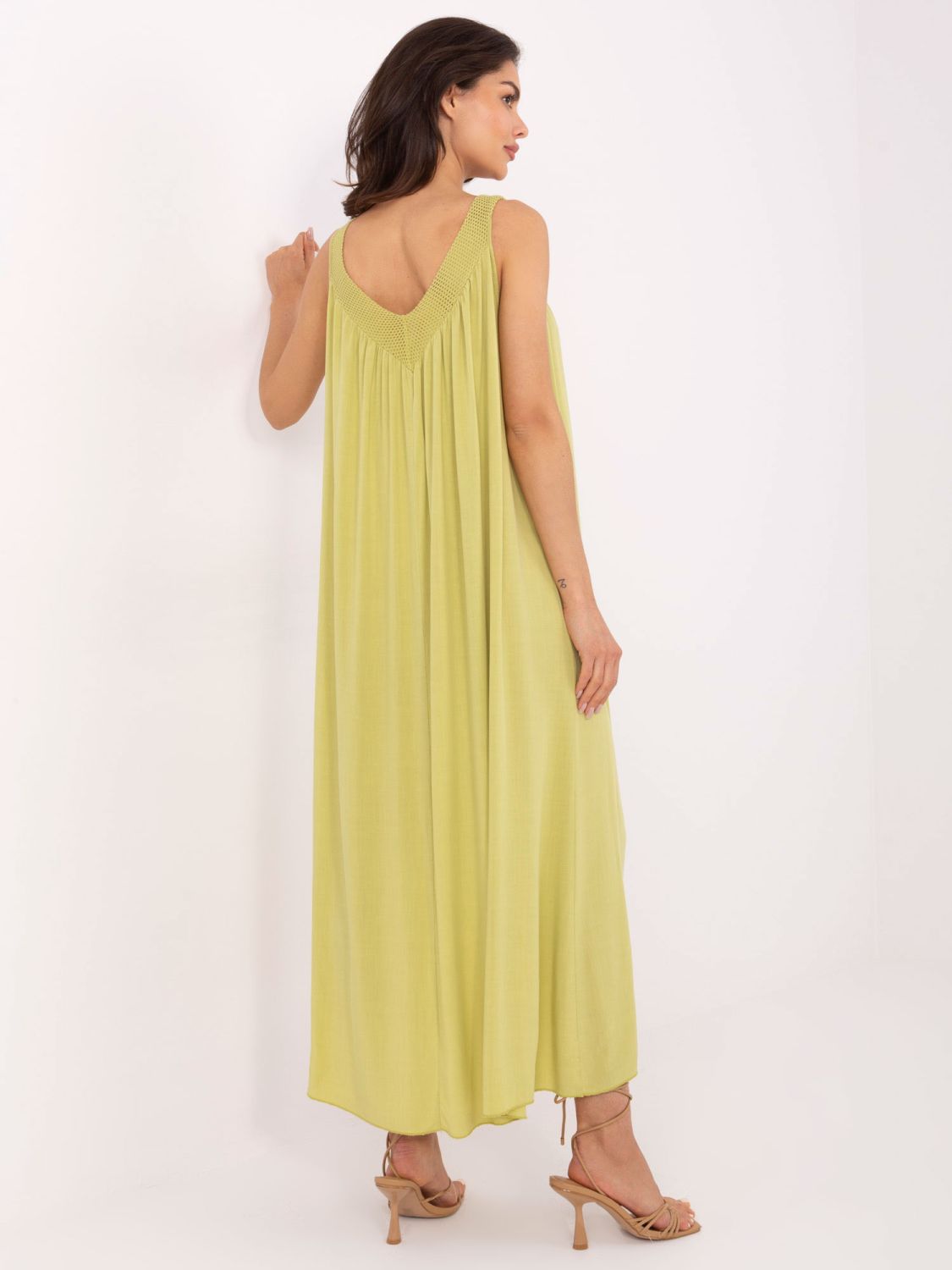 Limonkefarbene Oversize-Kleid mit V-Ausschnitt
