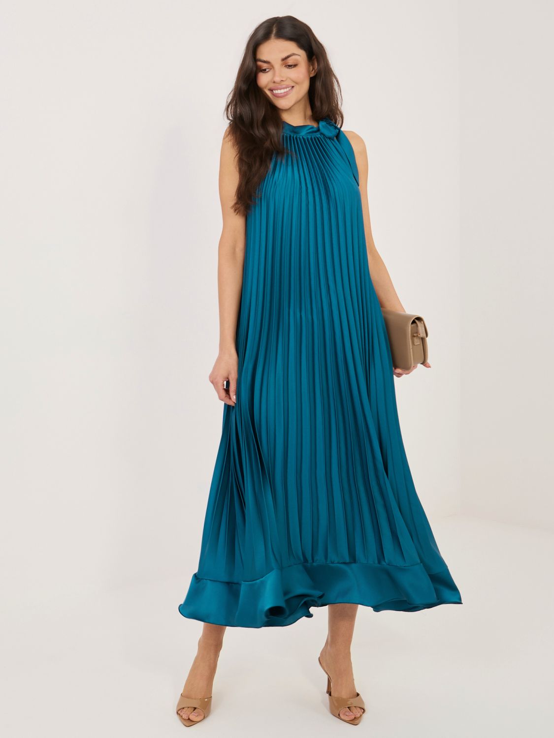 Blaues Cocktail-Midikleid mit Bindegürtel und Volant