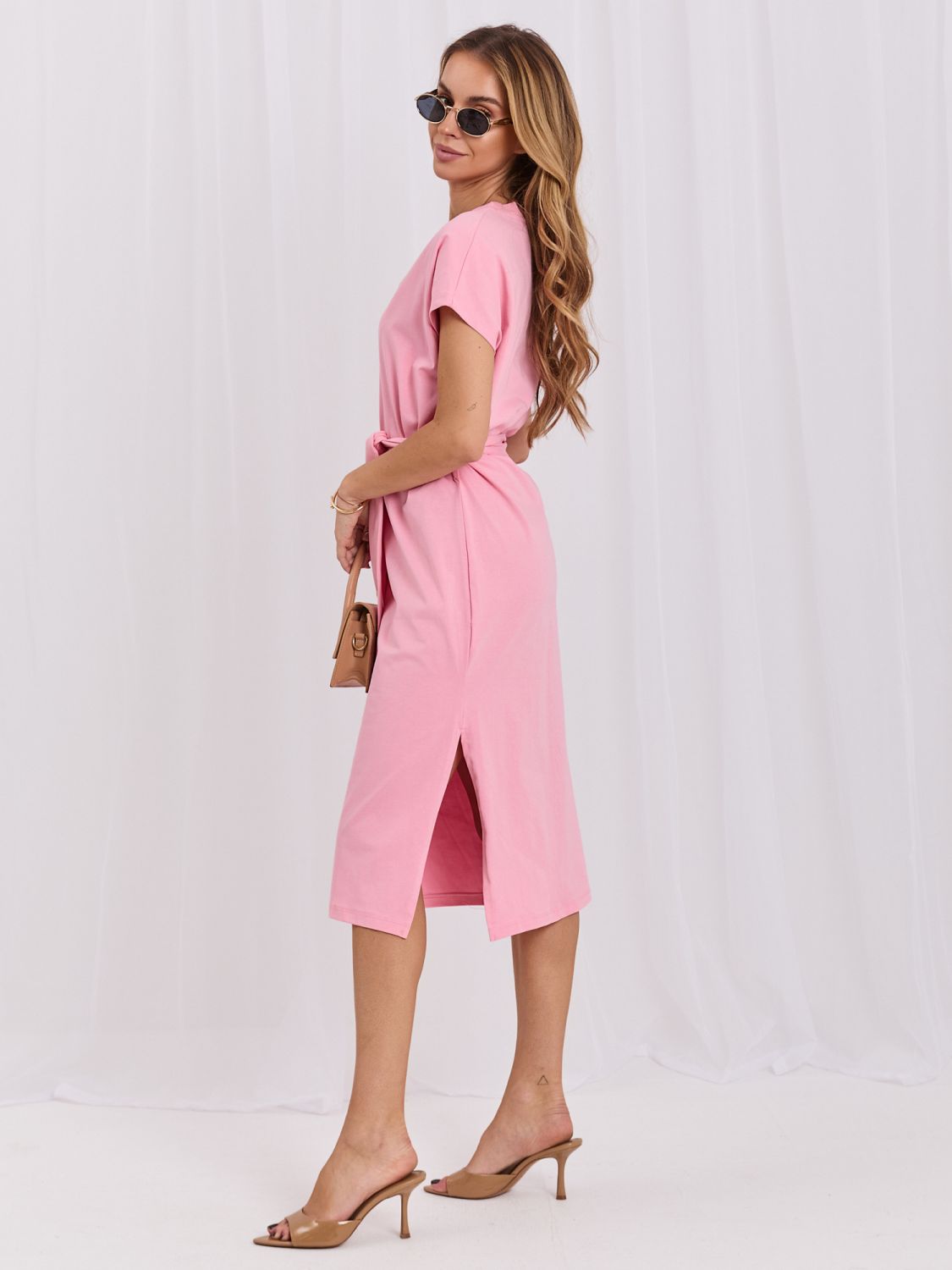 Rosa Baumwoll-Midikleid mit Gürtel