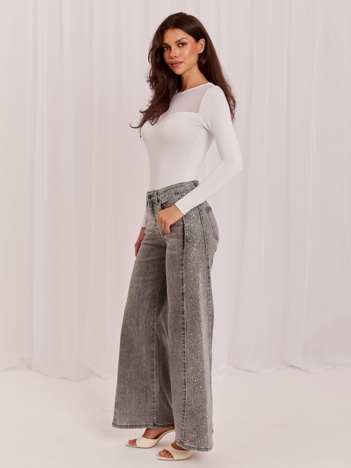 Graue Wide-Leg-Jeans mit hohem Bund