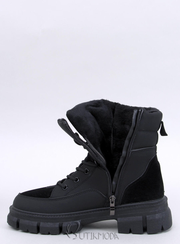 Schwarze warme Winterstiefel