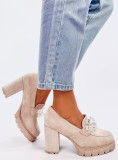 Mokassins mit Absatz Beige