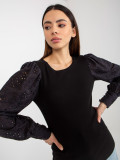 Schwarze elegante Bluse mit Spitzenärmeln OCH BELLA