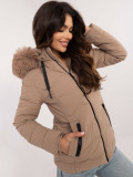 Beige Winterjacke mit Kapuze