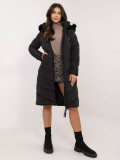 Damen schwarze Winterjacke mit Kapuze