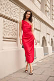 Asymmetrisches rotes Midi-Kleid mit einem Schulterträger