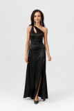 Langes Kleid mit Trägern und asymmetrischem Ausschnitt, schwarz