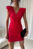 Rotes Mini-Kleid mit Wickelausschnitt