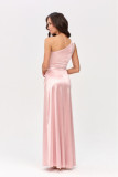 Satiniertes Maxi-Kleid mit einem Schulterträger in Rosa