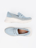 Blaue Halbschuhe mit dicker Sohle