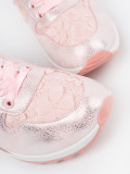 Rosa Sneakers mit Blumenmuster