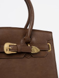 Braune Handtasche mit dekorativer goldener Schnalle