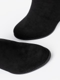 Schwarze Stiefeletten mit eleganter Schnalle